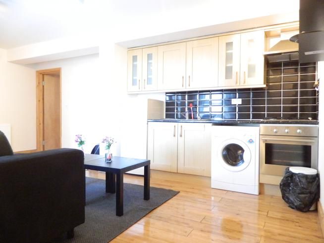1 Bed Flat, St Leonards Street, E3